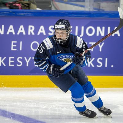 Viivi Vainikka #25, FIN