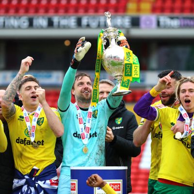 Norwich juhlii Mestaruussarjan voittoa