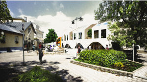 Så här kan det se ut på Köpmansgatan i framtiden. Arkitektbild av Studio Puisto. En skiss över det nya huset som planeras på Köpmansgatan 7 i Pargas.