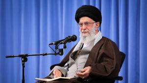 Den högste andlige ledaren Ayatolla Ali Khamenei kallade demonstranter för skurkar som stöds av främmande fientliga makter. Den högste andlige ledaren Ayatolla Ali Khamenei kallade demonstranter för skurkar som stöds av främmande fientliga makter.