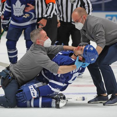 John Tavares loukkaantui