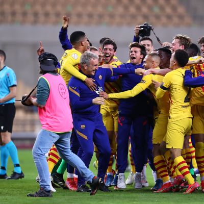 Barcelona juhlii cupin voittoa.