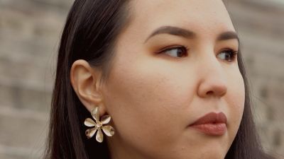 Zahra Karimyn kasvot erikoislähikuvassa