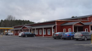 Den nya byggnaden i Pickala byggs i traditionell stil. Den nya ABC-stationen i Pickala, Sjundeå