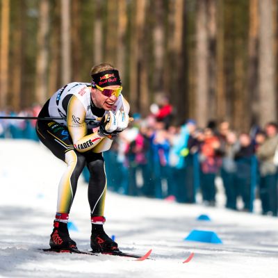 Iivo Niskanen vauhdissa SM-hiihdoissa 2019.