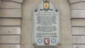 Ett minnesplakat för den skotska riddaren William Wallace (1270-1305) på Smithfield market i London. Wallace avrättades på platsen år 1305. Ett minnesplakat för den skotska riddaren William Wallace (1270-1305) på Smithfield market i London. Wallace avrättades på platsen år 1305.