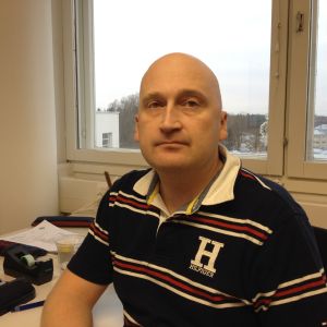 Thomas Karlsson befarar att starkare öl leder till fler dödsfall. Thomas karlsson är alkoholforskare vid THL och disputerar om konsumtionen i Norden.