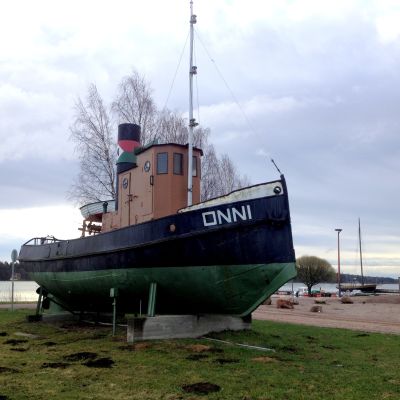 Bogserbåten Onni i Skeppsbron i Lovisa
