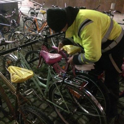 Hylätyt pyörät siivotaan pois pyöräparkeista