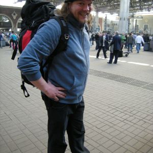 Ville Haapasalo lähdössä junamatkalle Venäjällä.