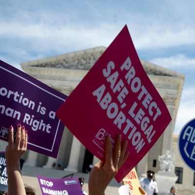 Vapaata aborttia puolustavien mielenosoitus Wahingtonissa.