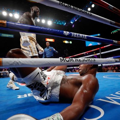 Deontay Wilder pudotti Luis Ortizin kanveesiin 7. erässä.