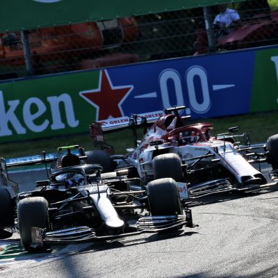 Kimi Räikkönen pääsi ajamaan Monzassa muun muassa Valtteri Bottasta vastaan.