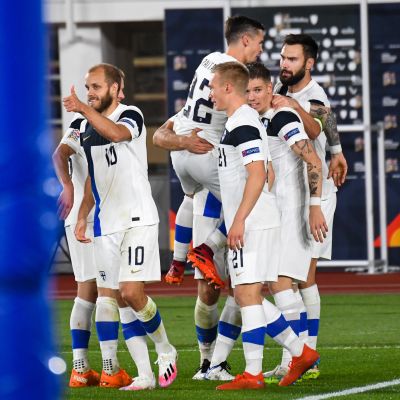 Huuhkajat Bulgaria