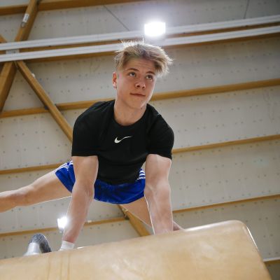 Akseli Karsikas kuvassa