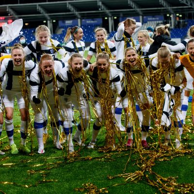 Suomen naisten maajoukkue