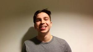 Tom Rejström har också stått på scen i Raseborg. Sommaren 2007 medverkade han i Underbara herrar i hatt och 2008 i Ringaren i Notre Dame. Tom Rejström