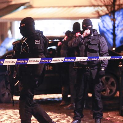 Poliisi teki kotietsintöjä ja eristi osan Brysseliä marraskuun lopussa, kun Belgian terroriuhkataso nostettiin korkeimmalle tasolle.