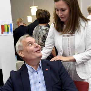 På SDP:s sommarmöte i augusti såg det ljust ut för partiet. På bilden Antti Rinne och viceordförande Sanna Marin. Antti Rinne och Sanna Marin på SDP:s sommarmöte.