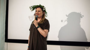 Koomikko Anna Rimpelä