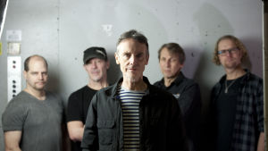 Vad mer än POU döljer sig i Ekenäs musikaliska terräng? Porträttbild på Paul Oxley's Unit