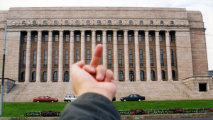 Ai Weiweis perspektivstudie på Finlands riksdagshus ställs ut på HAM. Nu mer aktuell än någonsin, kunde någon tycka. ai weiwei
