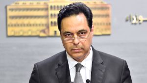 Premiärminister Hassan Diab bedyrar sin oskuld och säger sig vara överraskad av åtalet. Hassan Diab.