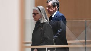 François och Penelope Fillon. François och Penelope Fillon fick sina domar 29.6.2020