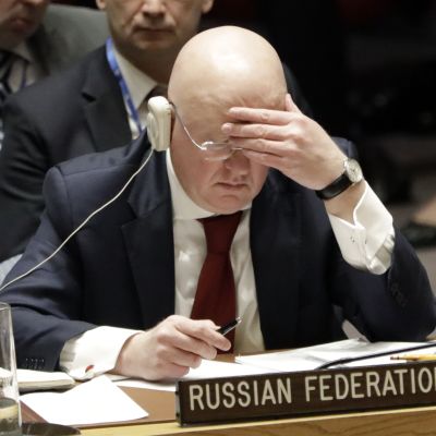 Rysslands FN-ambassadör Vasily Nebenzya i säkerhetsrådet