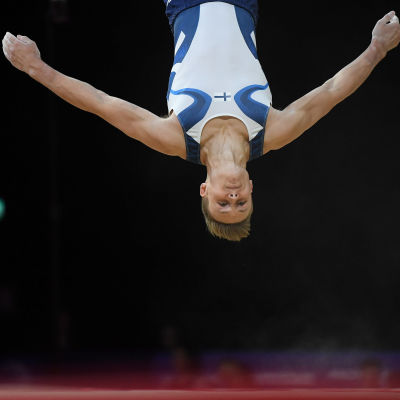 Oskar Kirmes, redskapsgymnast