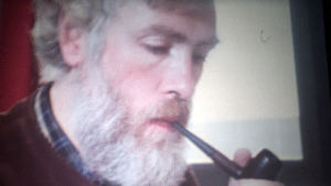 Frode J. Strømnes. Kuvakaappaus ohjelmasta KIELI MIELIKUVAN ILMAISUVÄLINEENÄ (1977).