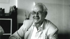 Lennart Hellsings rimmande nonsenspoesi för barn har behållit sin tjuskraft genom årtiondena. Den svenske författaren Lennart Hellsing