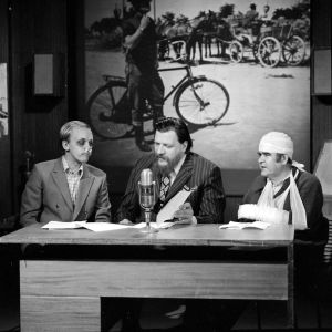 Näyttelijät Esko Roine, Leo Lastumäki ja Risto Mäkelä Merirosvoradiosta.
