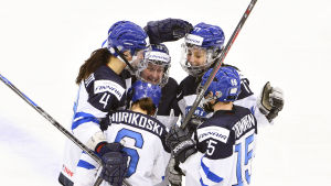 Susanna Tapani (4) i nyckelroll. Rosa Lindstedt, Riikka Välilä, Susanna Tapani, Minttu Tuominen, OS 2014.