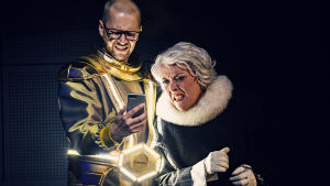 Markus Lytts som Fountainheads vd och HR-chefen Carola Sarén är på samma våglängd. Markus Lytts som Fountainheads vd och HR-chefen Carola Sarén är på samma våglängd..
