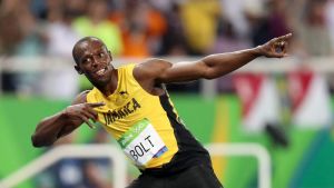 Bolts manér har blivit välbekanta genom hela världen. Usain Bolt gör sin segergest.