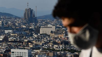 Spaniens Coronalage Oroar I Europa Nu Rodlistar Ocksa