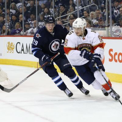 Aleksander Barkov Patrik Laine