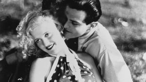 Tauno Palo ja Ansa Ikonen elokuvassa Kaikki rakastavat (1935).