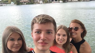 Alkaa Olko Yhta Hyvauskoisia Holmoja Kun Mina Au Pair Janen