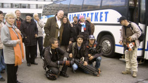 Näyttelijä <strong>Ville Haapasalo</strong> johdatti vuonna 2007 bussillisen turismin veteraaneja muistoja verestäneelle matkalle entiseen Leningradiin.