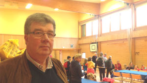Peter Siggberg i skolan efter den senaste renoveringen 2014 Ingå samhällstekniska nämnds ordförande Peter Siggberg (SFP).