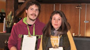 Brysselkrögarna Yannick Cyngiser och Andrea Bicha har övergått till att servera hämtmat. Krögarna Yannick Cyngiser och Andrea Bicha har övergått till att servera hämtat.