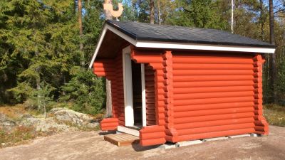 Lekstuga i lekparken i Isnäs