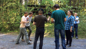 Metsäpolulla dialogi ja tehosteet syntyivät samanaikaisesti. Viha on paha vieras-kuunnelman nauhoitukset metsäpolulla.