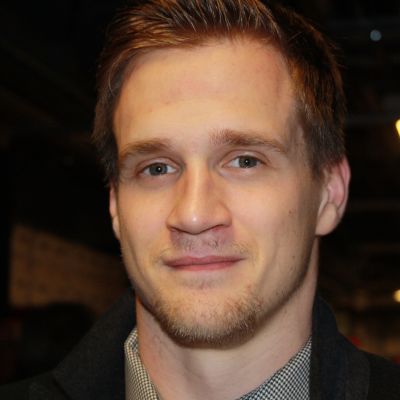 Lauri Korpikoski hymyilee