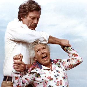 Bruno O'Ya ja Nanny Westerlund. Bruno O'Ya ja Nanny Westerlund elokuvassa Tuntematon ystävä.