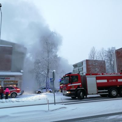 Autopalo Vartiokadulla 26.12.2018