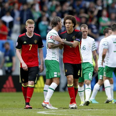 Belgian ja Irlannin pelaajia EURO 2016 em-jalkapallo 2016