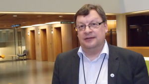 Kari Ranta-aho förstår Mattssons kritik (arkivbild). Kari Ranta-Aho är fiskerichef vid NTM-centralen i Egentliga Finland